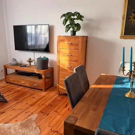 Apartament Fuer Max 6 Personen Nahe Berlin Und Potsdam Falkensee