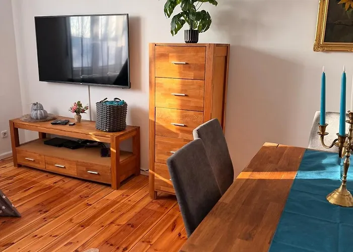 Apartament Fuer Max 6 Personen Nahe Berlin Und Potsdam Falkensee